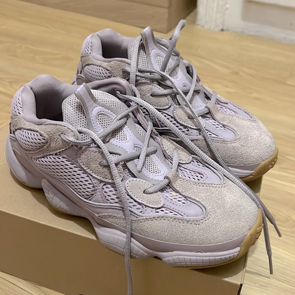 Yeezy 500 soft vision size 7